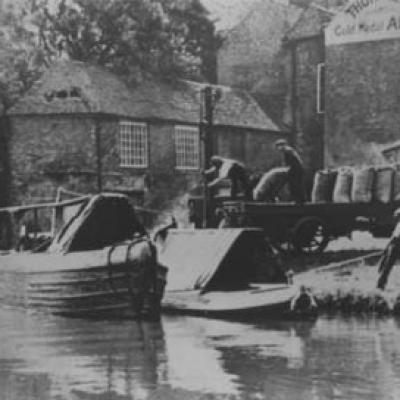 Barges At Atherstone